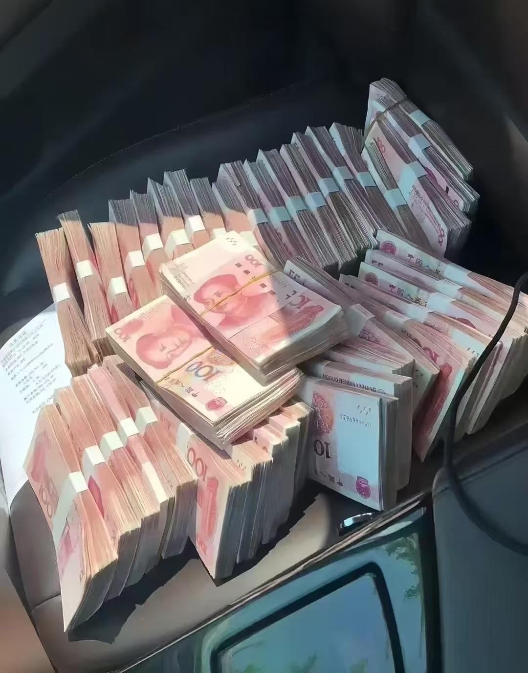 无锡大圈纯出女孩招聘伴游（非夜场不喝酒）日薪过万！全国空降